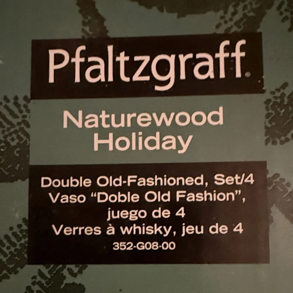 Pfaltzgraff Naturewood Holiday Glass Set of Four *box is a little worn but NU